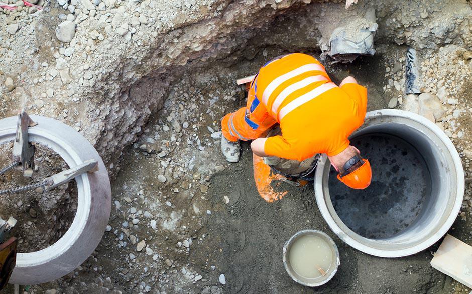 déboucher canalisation eaux usées Paris 18